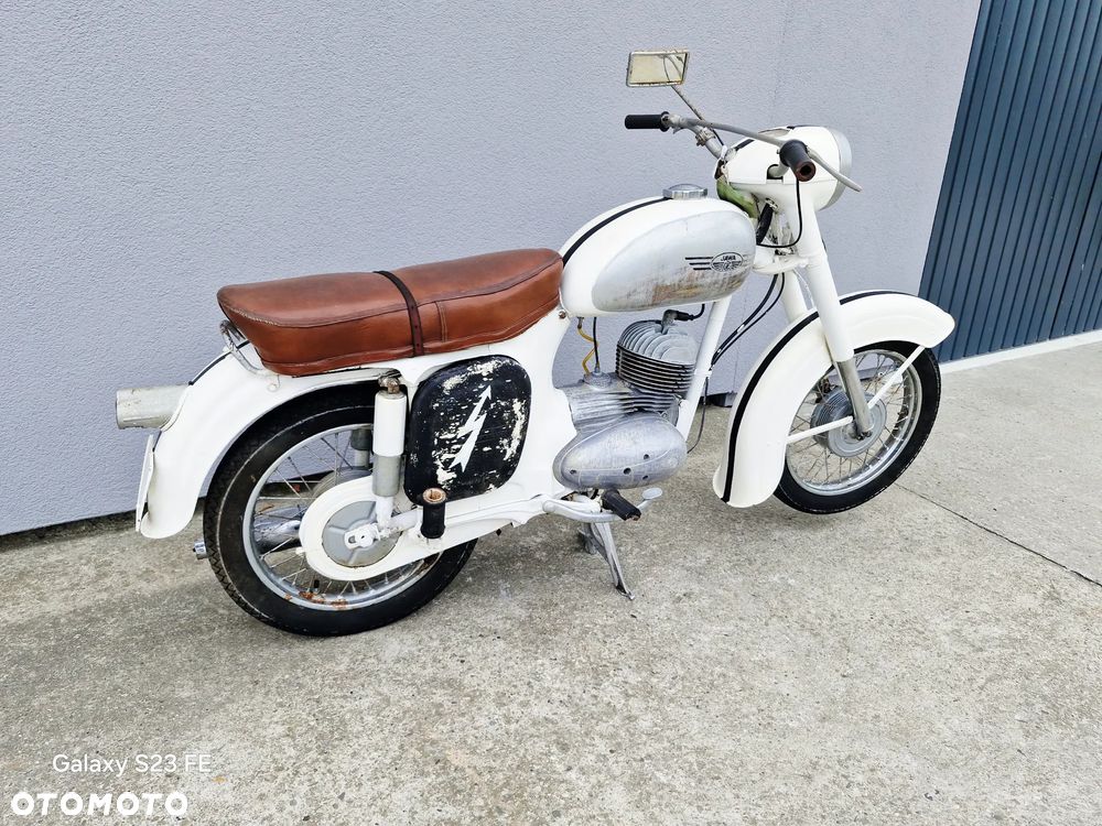 Honda NX - 19
