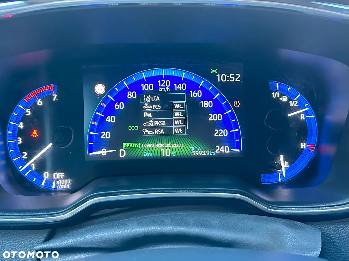 Toyota Corolla 1.8 Hybrid Comfort - 22