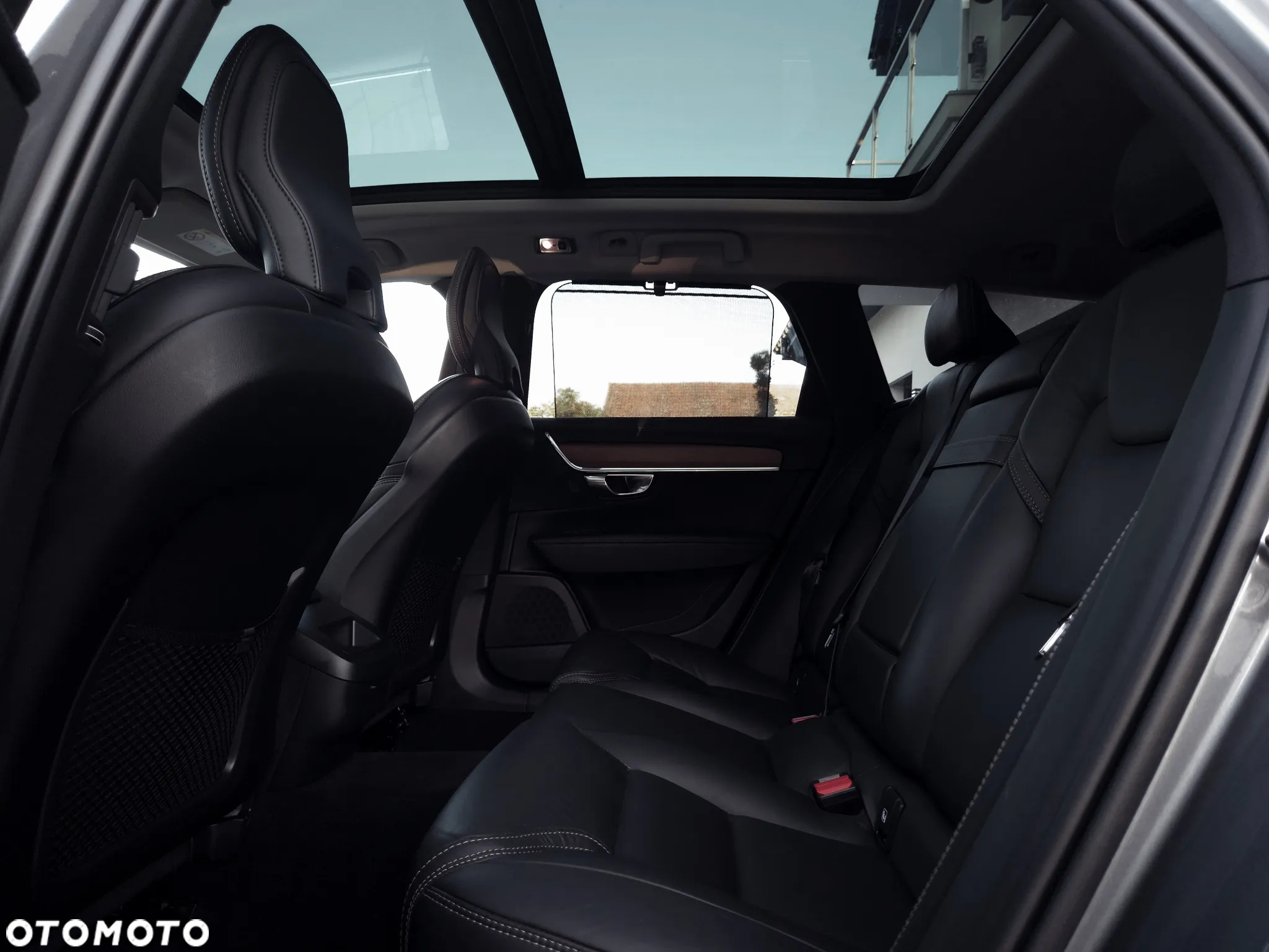 Volvo V90 D4 Inscription - 18