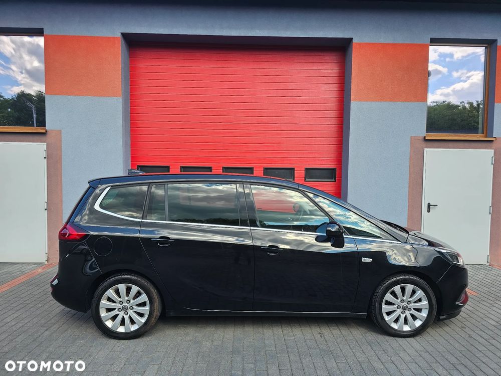 Opel Zafira 1.4 T Cosmo EcoFLEX S&S EU6 - 19