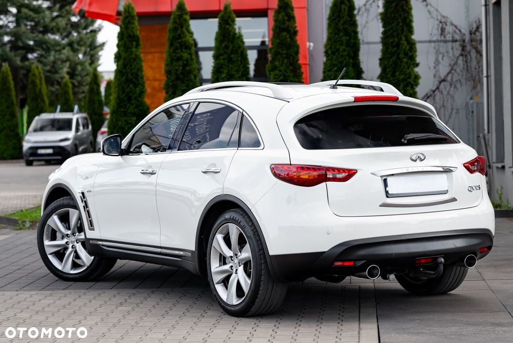 Infiniti QX70 3.0d S - 10