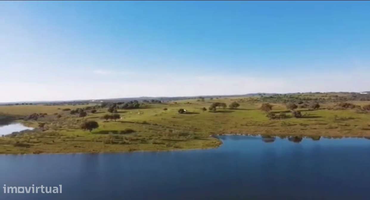 Terreno com 255.000 m2, em Alqueva, Reguengos de Monsaraz - Grande imagem: 2/15