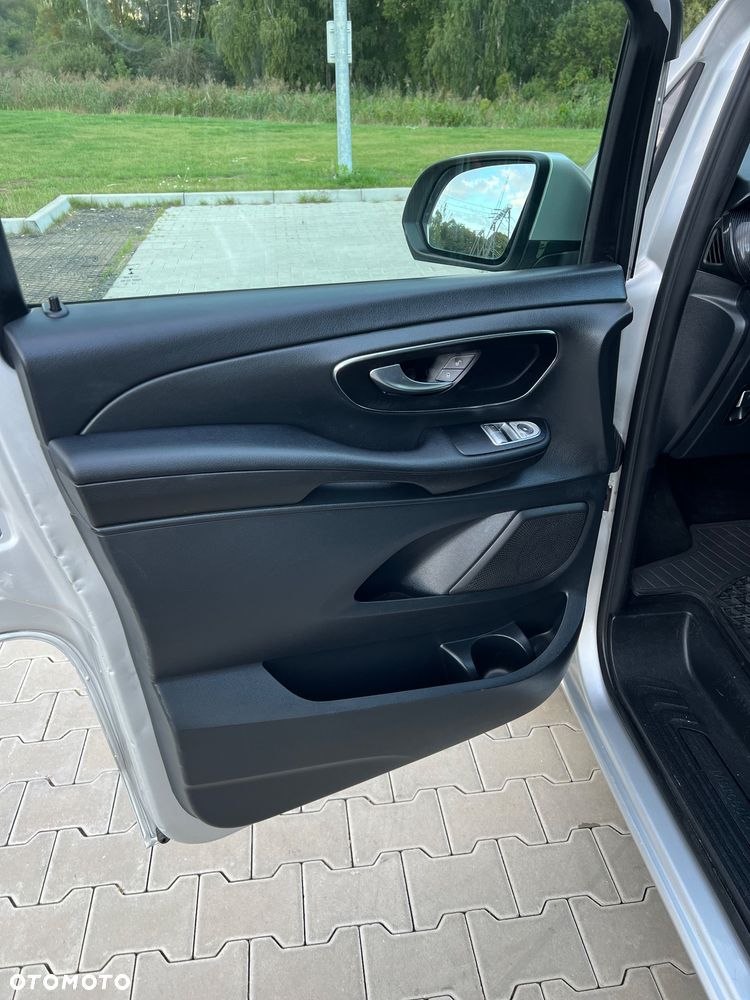 Mercedes-Benz Klasa V 220 CDI lang 7G-TRONIC - 17