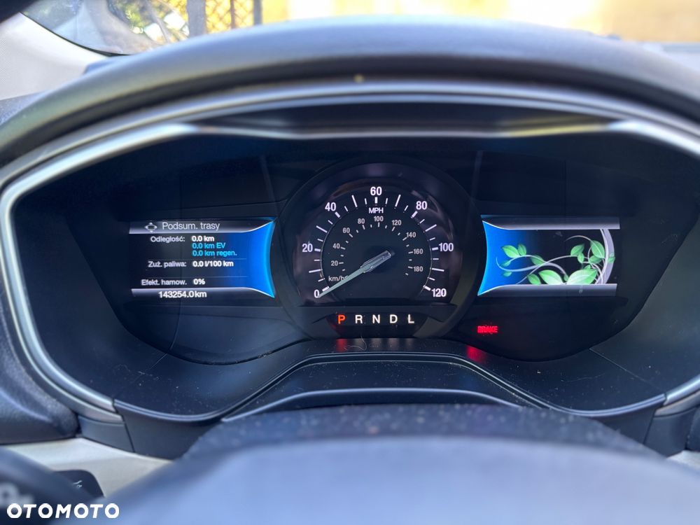 Ford Fusion - 6