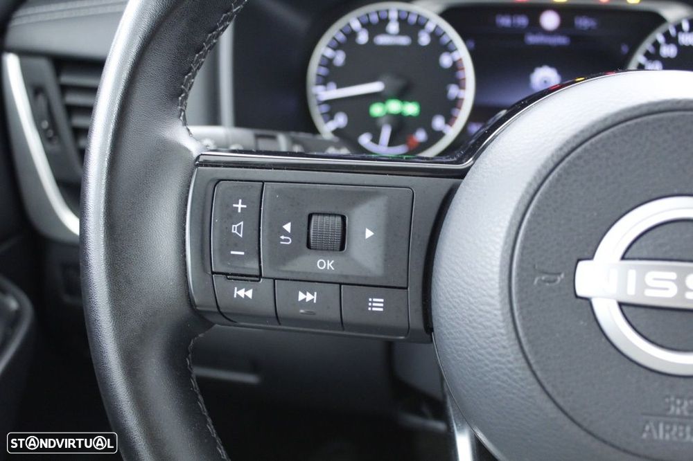 Nissan Qashqai 1.3 DIG-T Acenta LED+R - 25