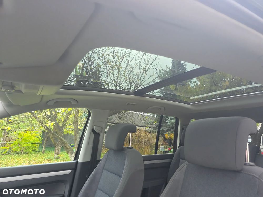 Volkswagen Touran 2.0 TDI DPF BlueMotion Technology DSG STYLE - 15