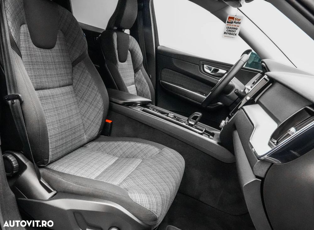Volvo XC 60 B4 MHEV AWD Momentum Pro - 15