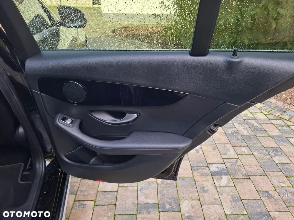 Mercedes-Benz Klasa C - 22