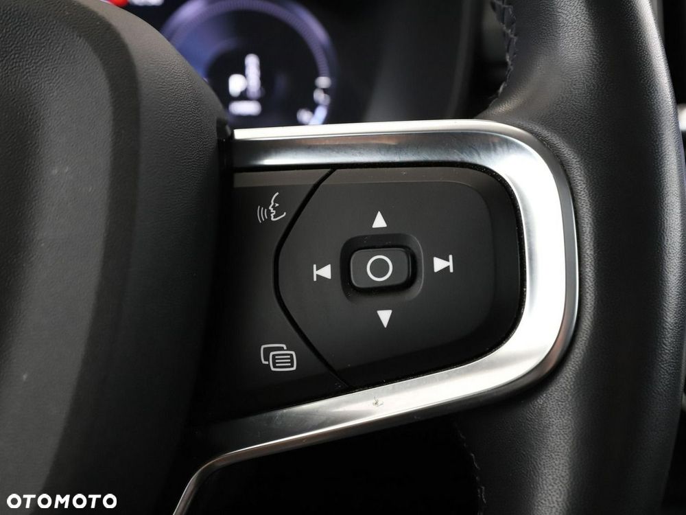 Volvo XC 40 T4 Recharge DKG Ultimate Bright - 33