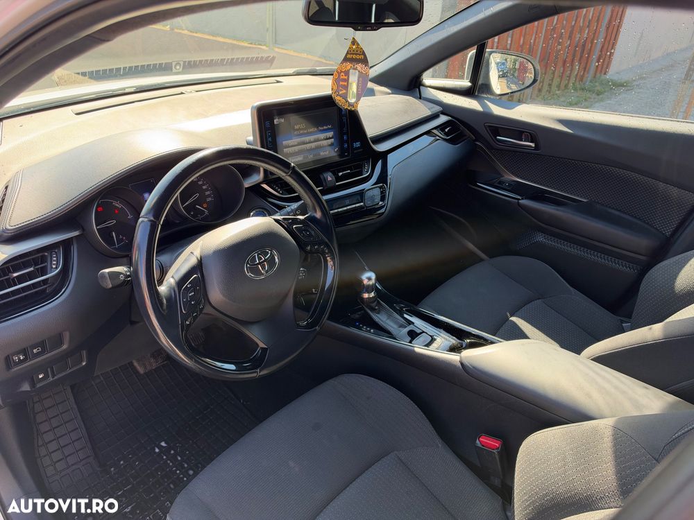 Toyota C-HR - 5