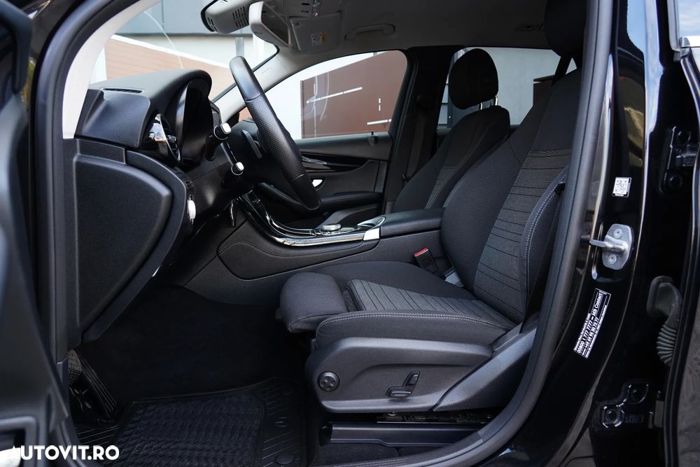 Mercedes-Benz GLC 220 d 4MATIC 9G-TRONIC - 10