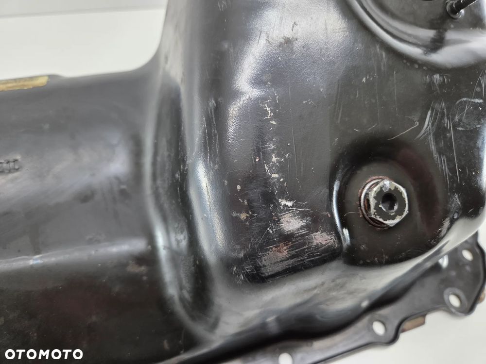 MISKA MISA OLEJOWA BMW E90 E81 N43B20A 2.0i - 6