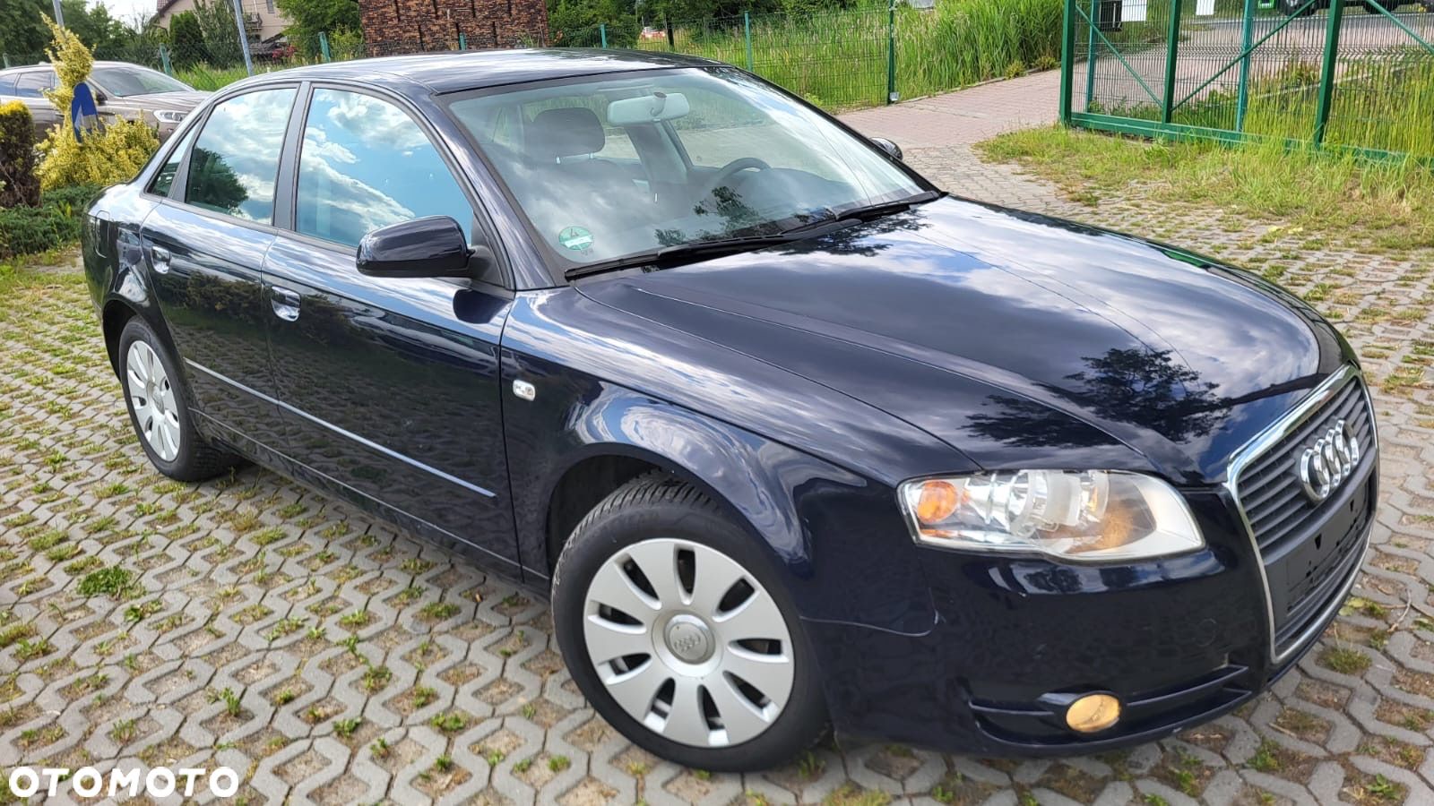 Audi A4 2.0 - 1