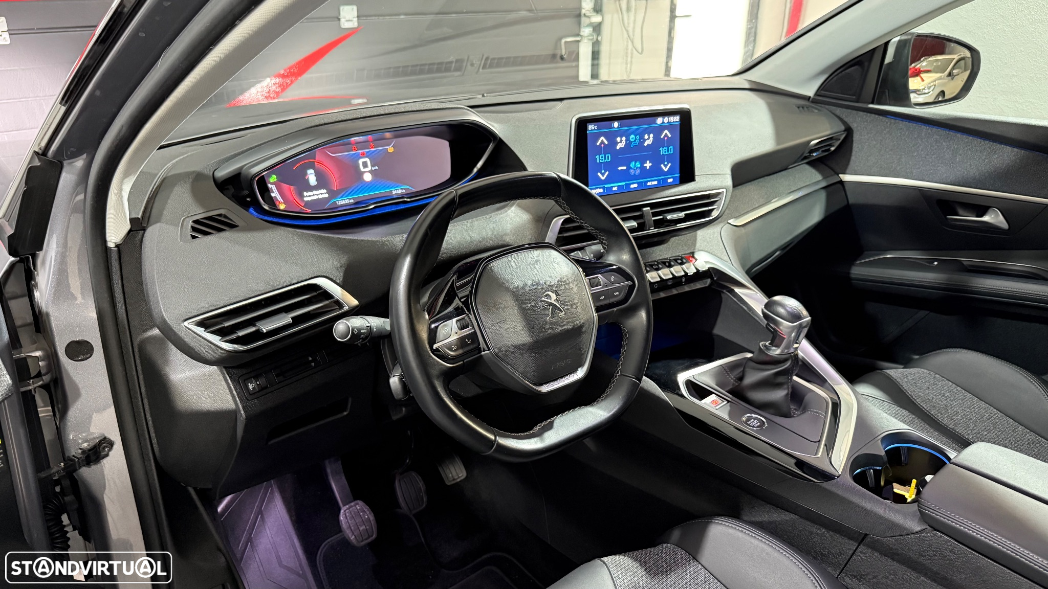 Peugeot 3008 1.2 PureTech Allure - 21