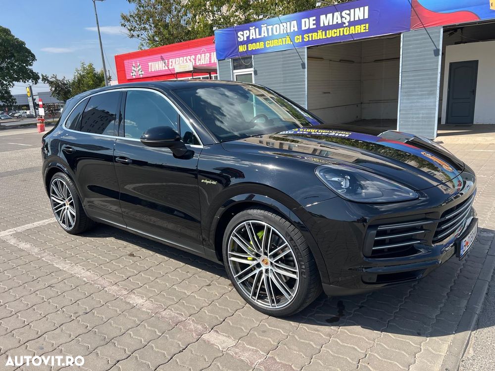Porsche Cayenne - 10