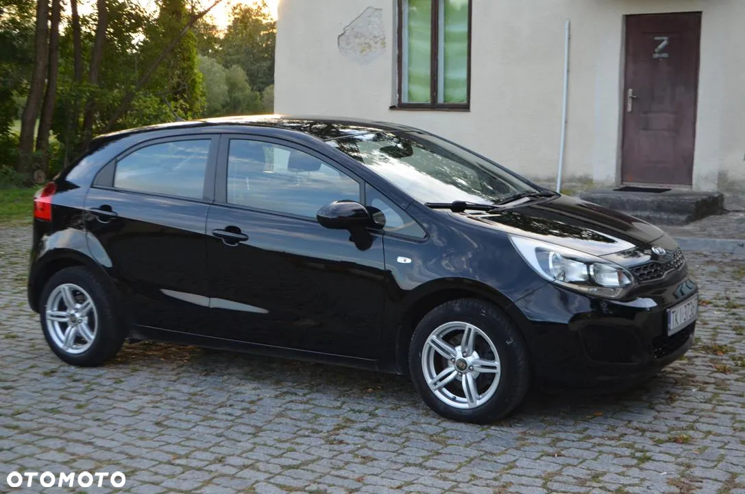 Kia Rio 1.2 Business Line - 10