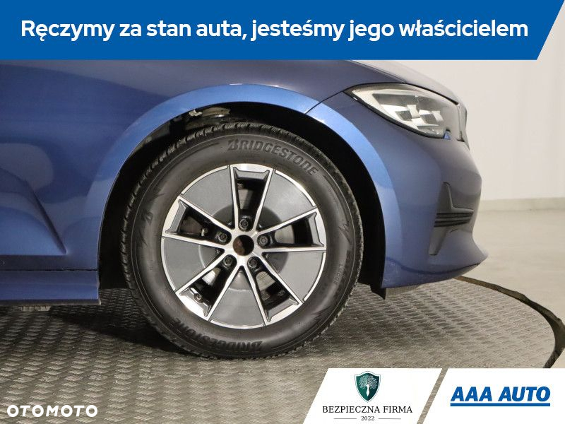 BMW Seria 3 - 16