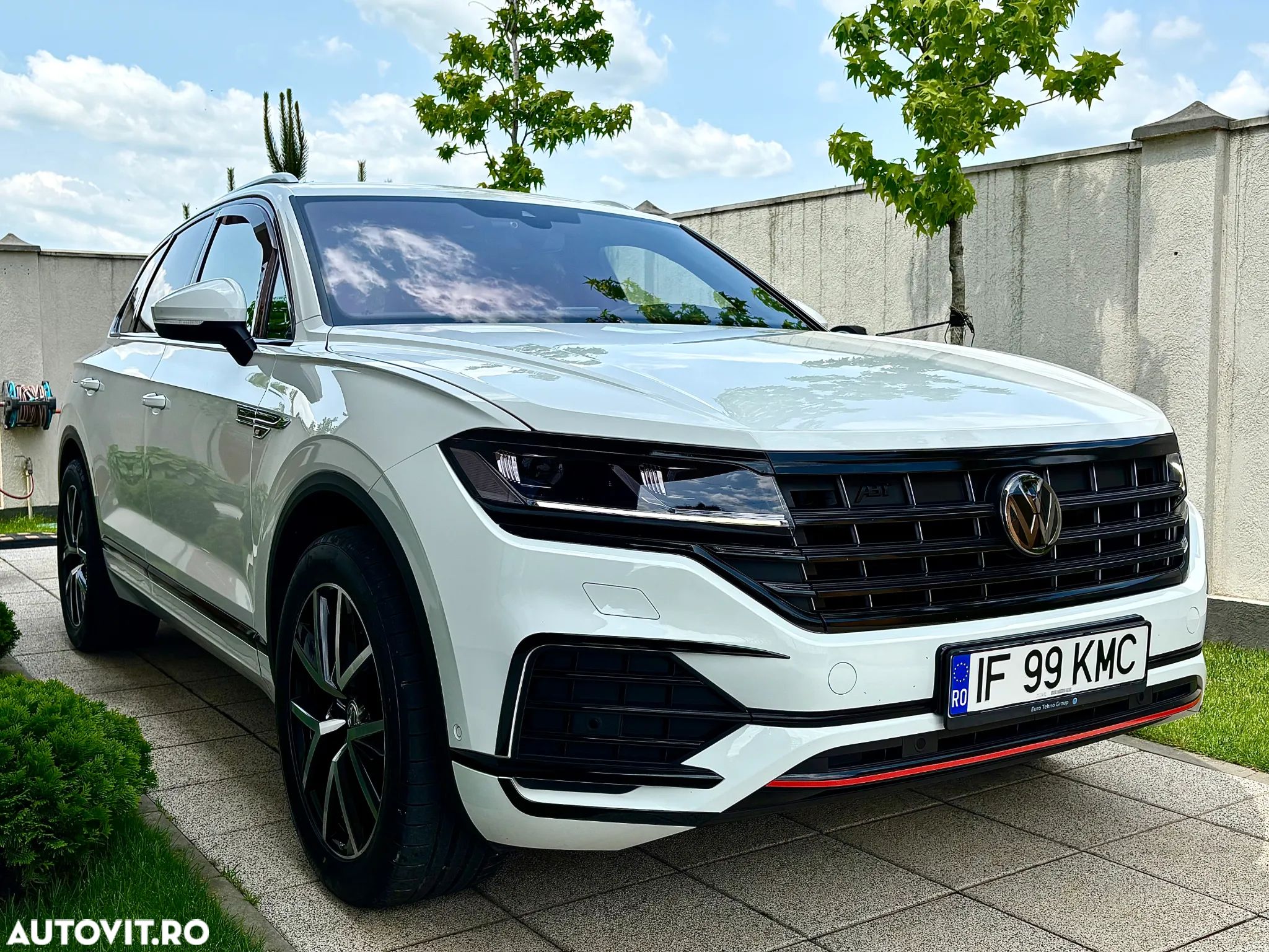 Volkswagen Touareg V6 TDI Atmosphere - 1