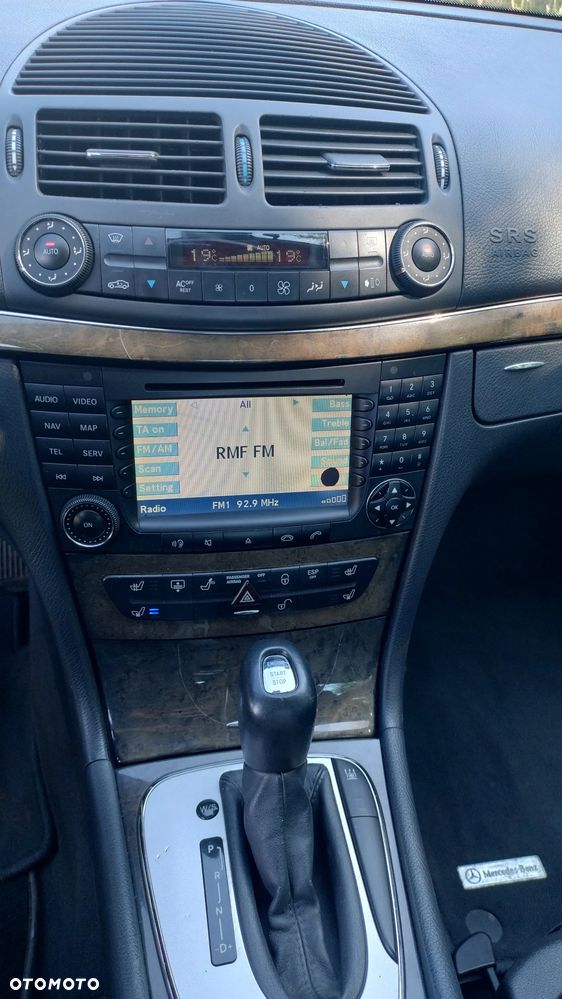 Mercedes-Benz Klasa E 320 CDI Avantgarde - 37