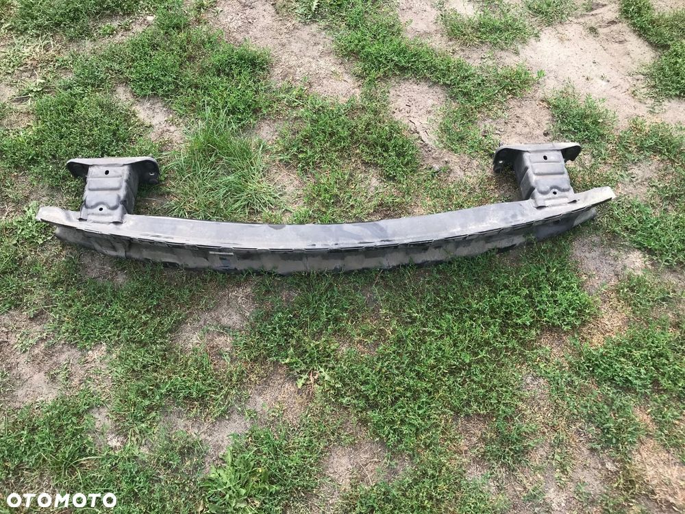 MERCEDES cla 117 belka pod zderzak - 2