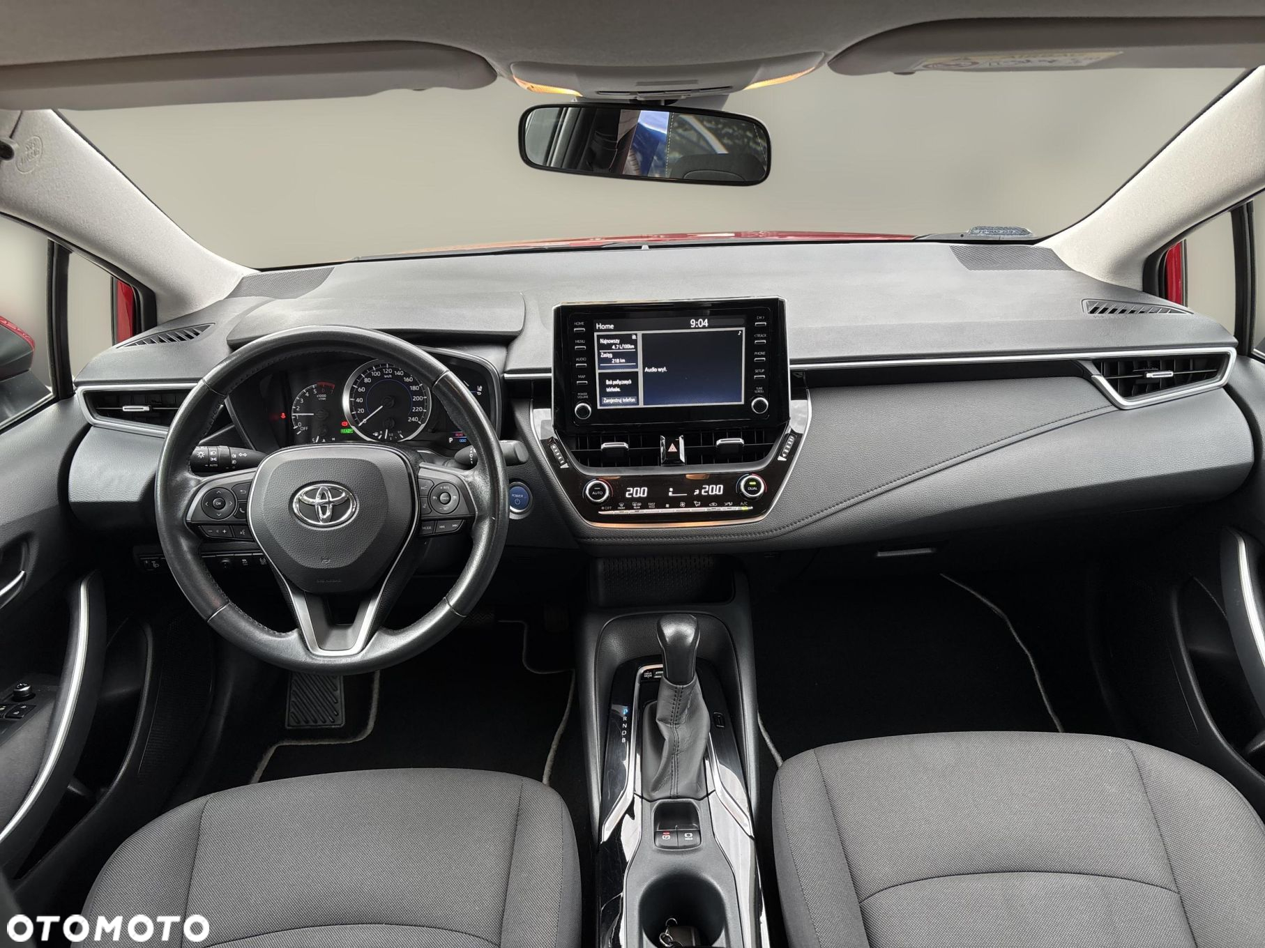 Toyota Corolla 1.8 Hybrid Comfort - 10