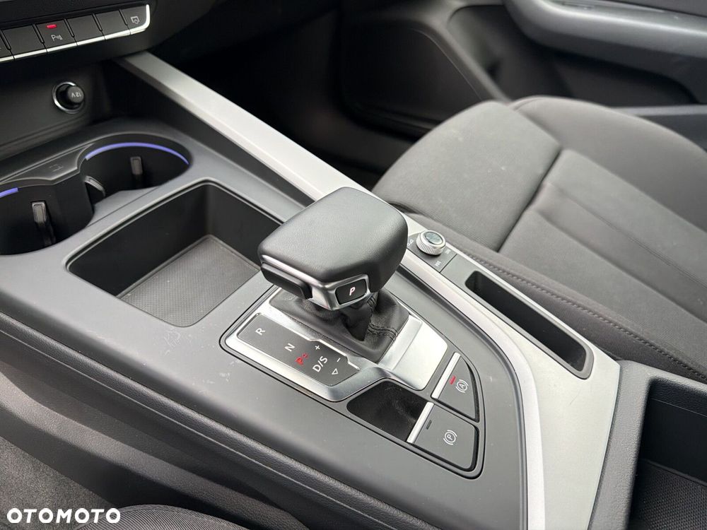 Audi A4 Limousine - 20