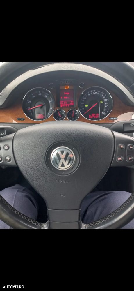 Volkswagen Passat - 3