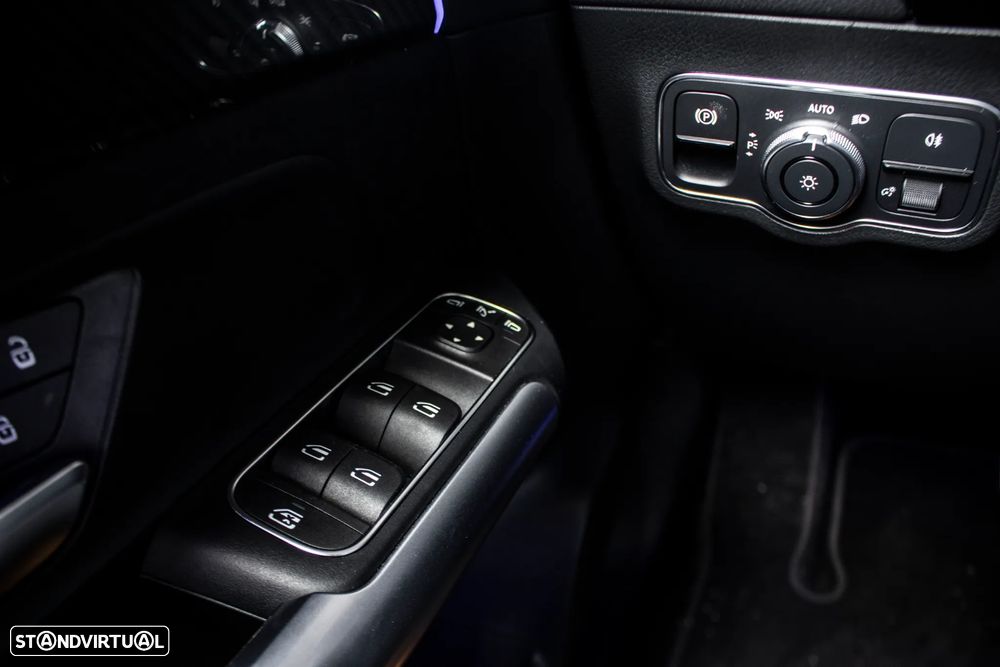 Mercedes-Benz GLA 250 e AMG Line - 20