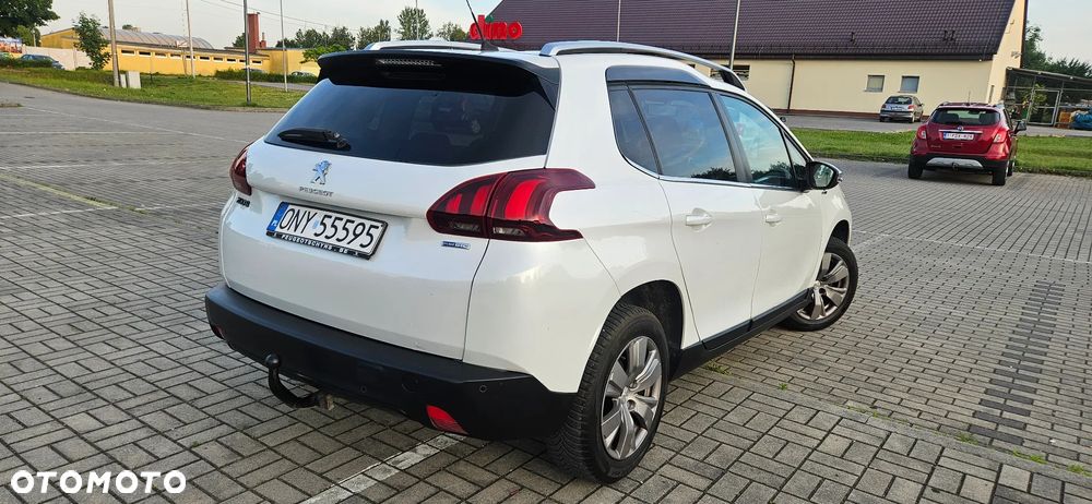 Peugeot 2008 PureTech 82 Allure - 4