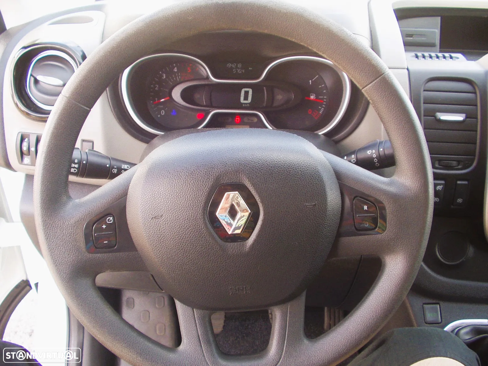 Renault Trafic 1.6 DCI Extra-Longa XL - 11