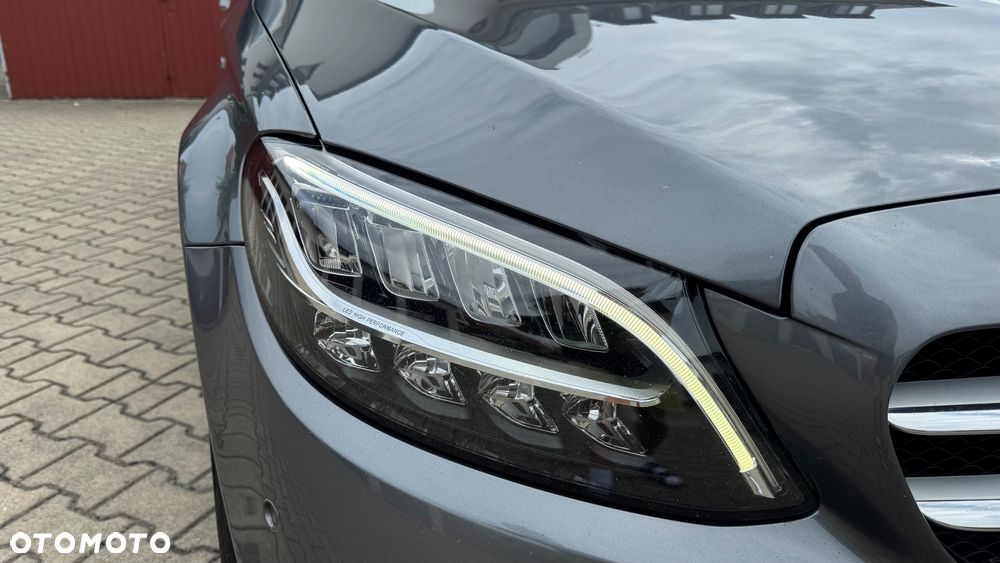 Mercedes-Benz Klasa C 200 d 9G-TRONIC Avantgarde - 16