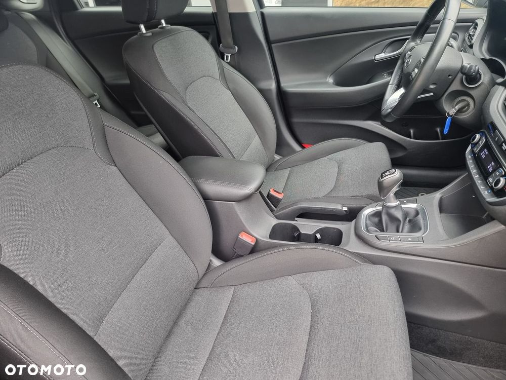 Hyundai i30 1.5 DPI Smart - 18