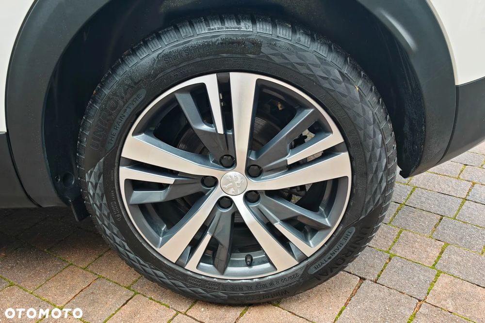 Peugeot 3008 1.2 PureTech mHEV Allure Pack S&S e-DCS6 - 36