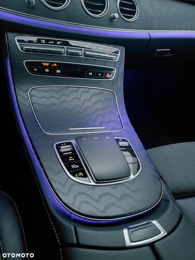Mercedes-Benz Klasa E 220 d Avantgarde - 18
