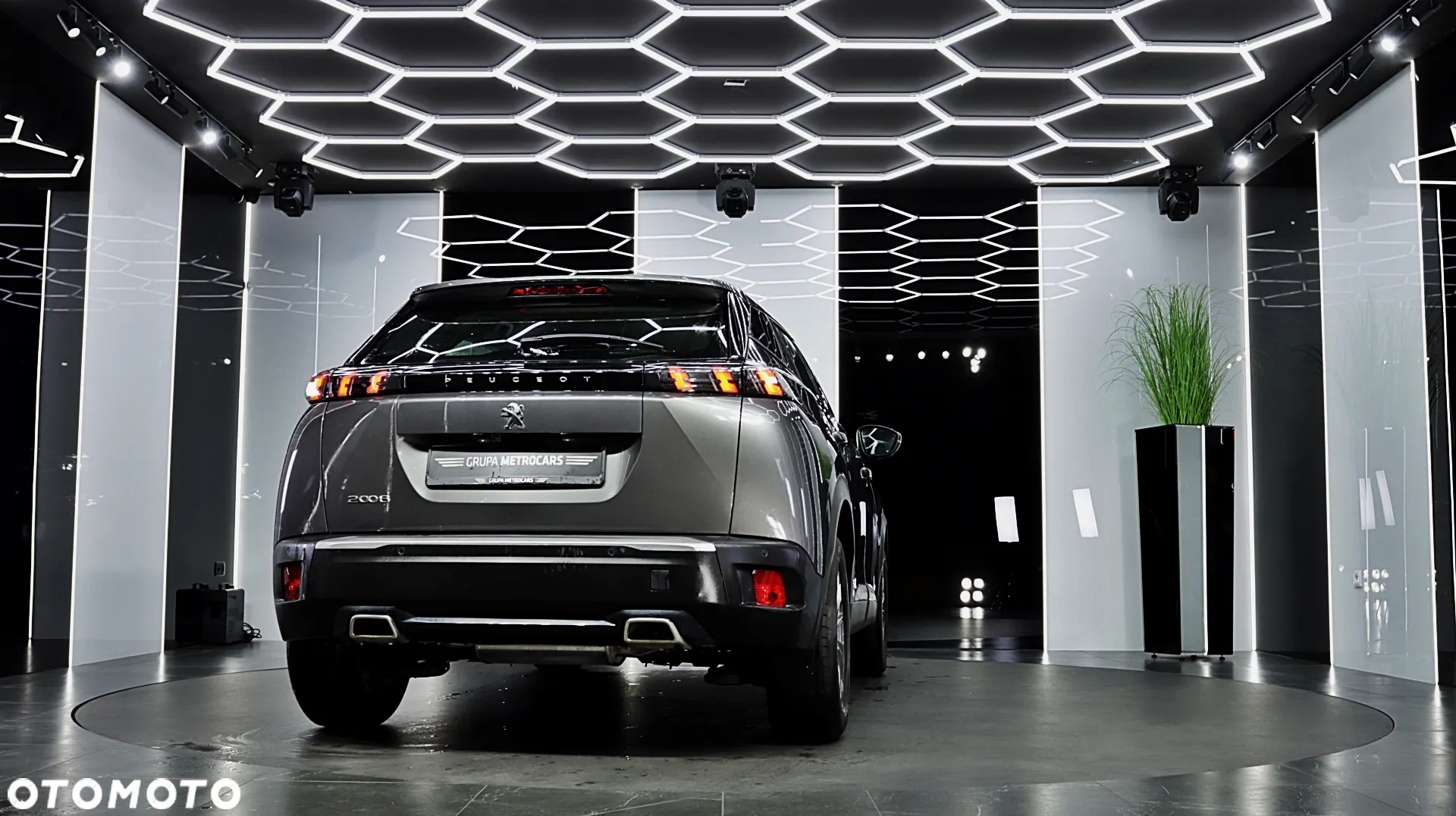 Peugeot 2008 1.2 PureTech Active Pack S&S - 8