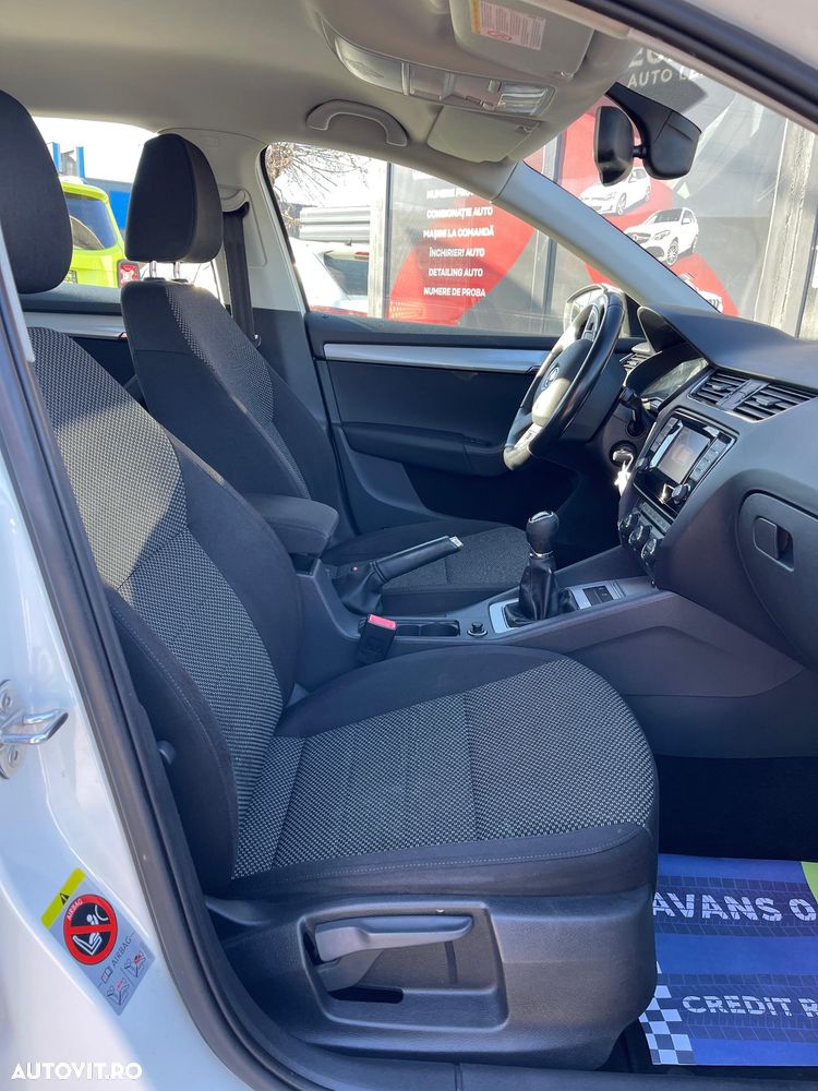 Skoda Octavia 1.6 TDI DPF Active Green tec - 15