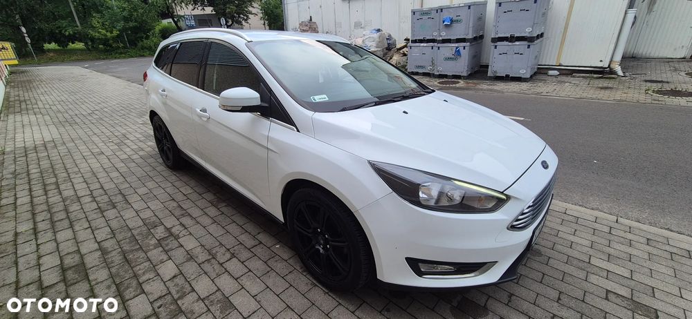 Ford Focus 1.5 EcoBlue STart-Stopp-System TITANIUM - 2