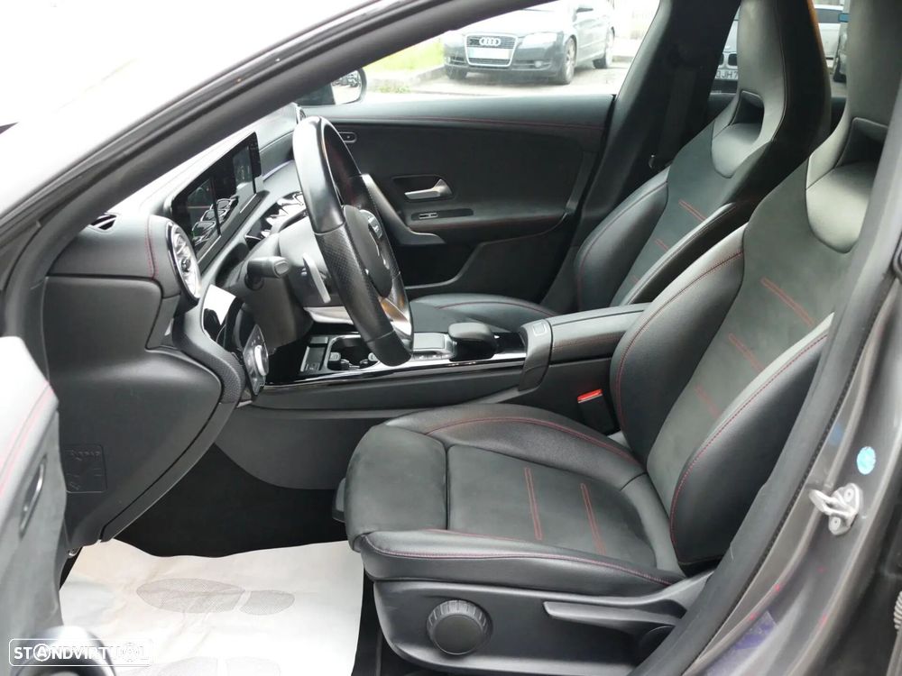 Mercedes-Benz CLA 250 e - 24