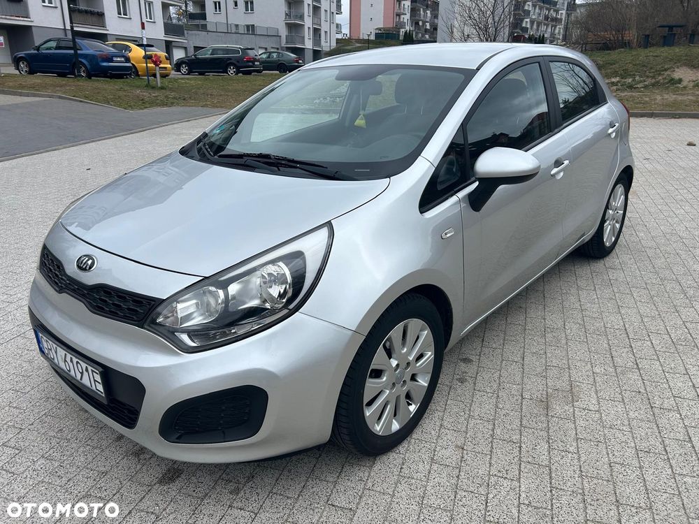 Kia Rio 1.2 Attract - 1