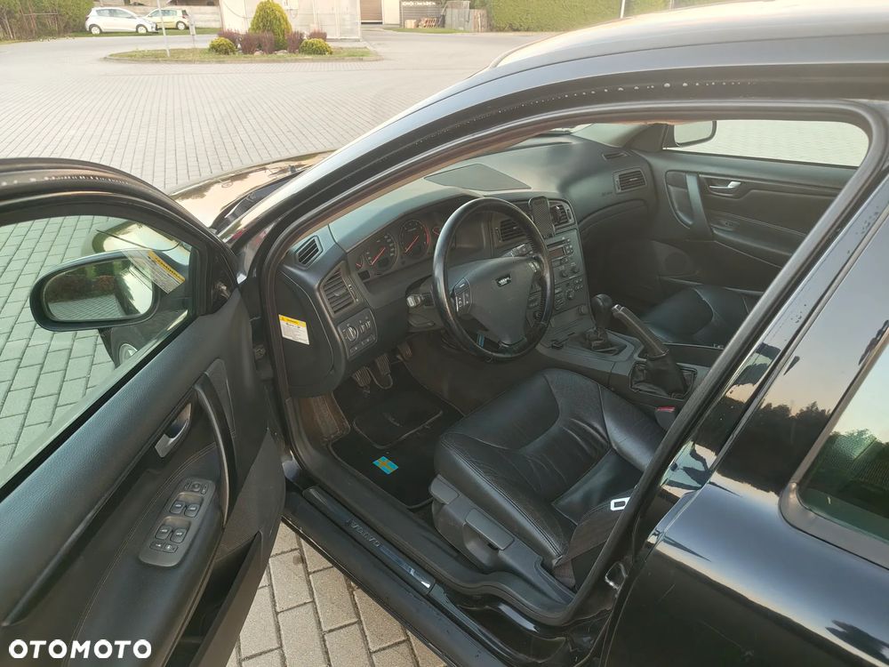 Volvo S60 2.4 T - 12