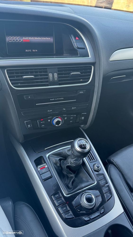 Audi A4 Avant 2.0 TDI Business Line S-line - 16