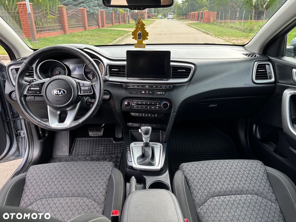 Kia Ceed 1.6 CRDi SCR M DCT - 9