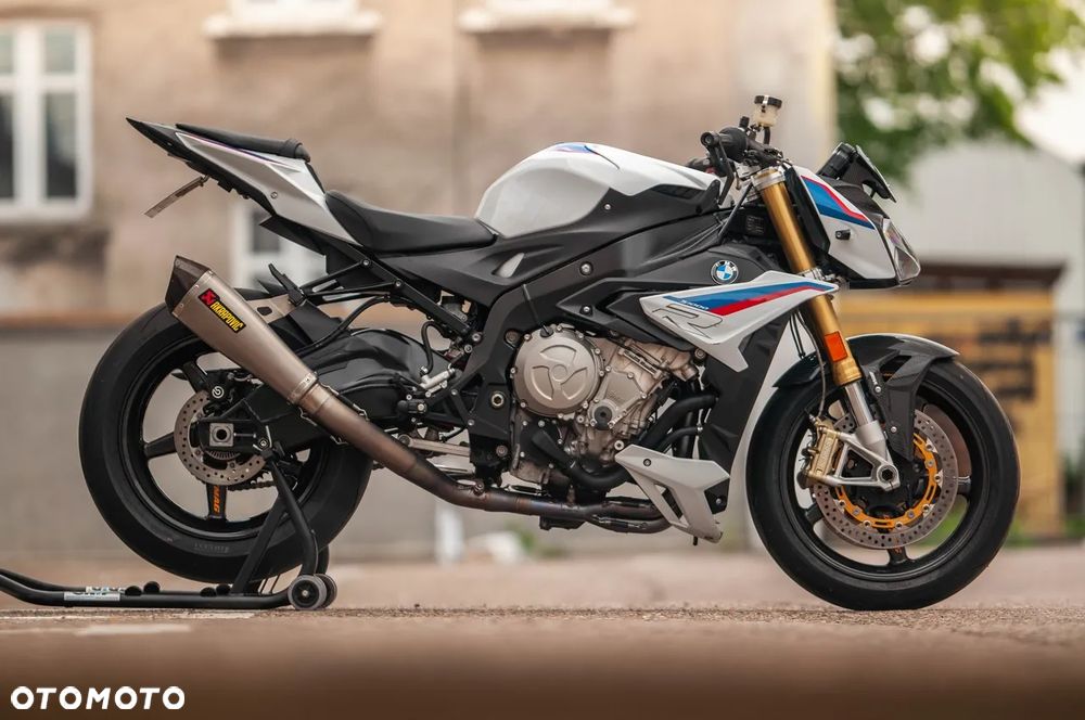BMW S - 3