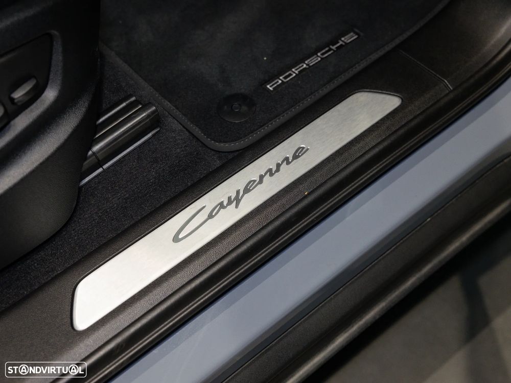 Porsche Cayenne Coupé E-Hybrid - 39