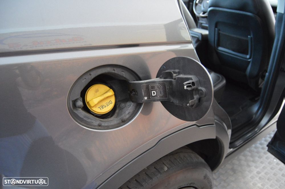 Land Rover Discovery - 17