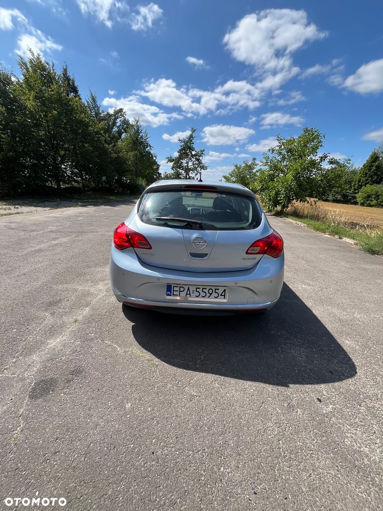 Opel Astra 1.3 CDTI - 4