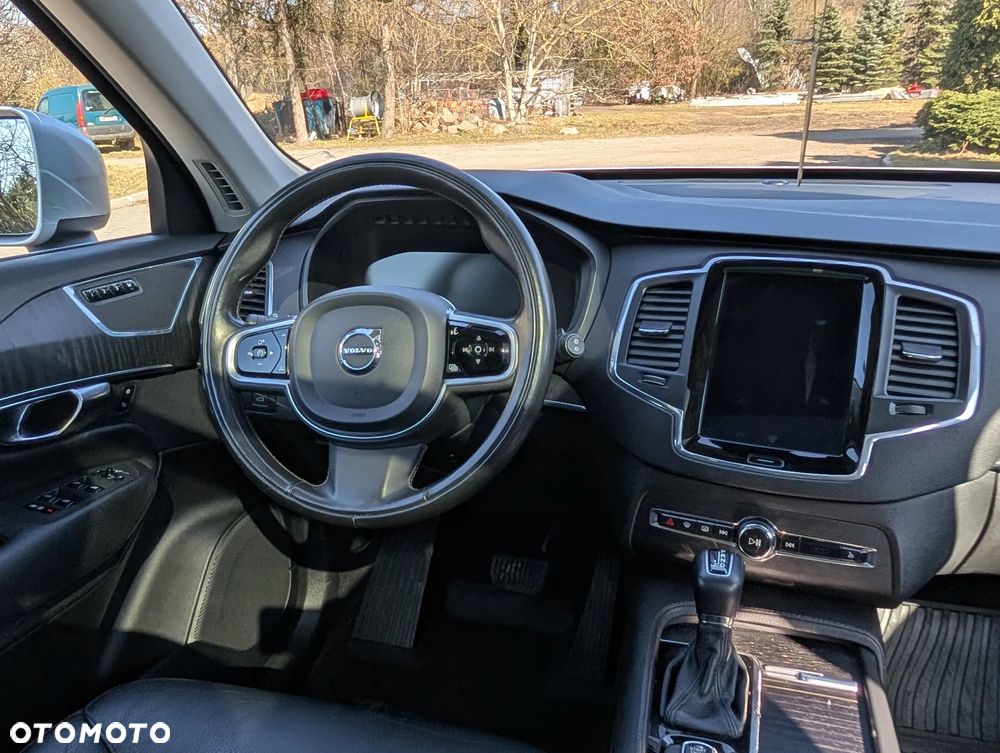 Volvo XC 90 - 19
