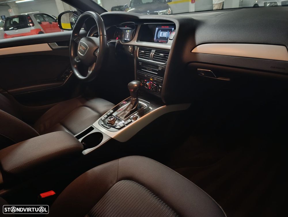 Audi A4 Avant 2.0 TDI multitronic - 13