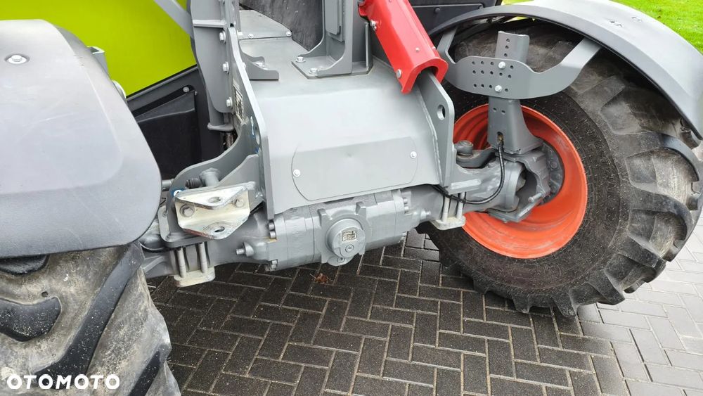 Claas SCORPION 732 VP Stage V - 16