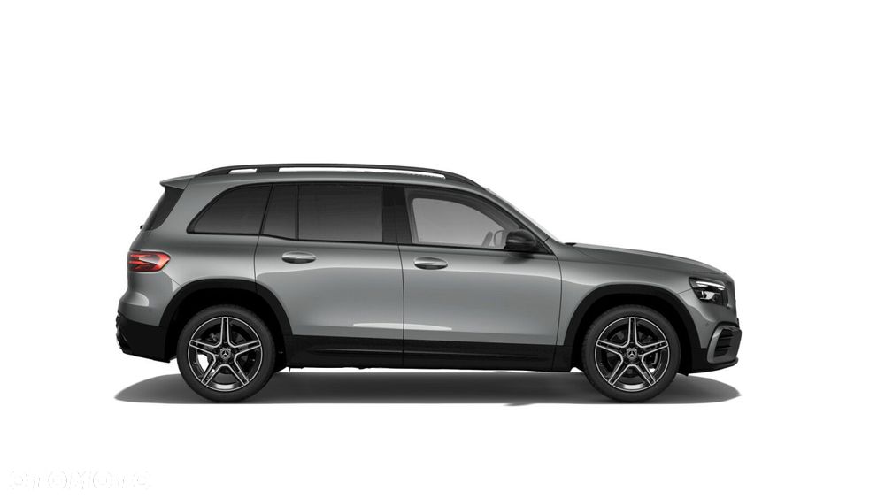 Mercedes-Benz GLB - 15